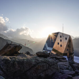 Glacier Trekking Monte Rosa Hutte