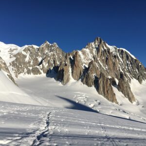 Vie di arrampicata ai satelliti del Mont Blanc du Tacul